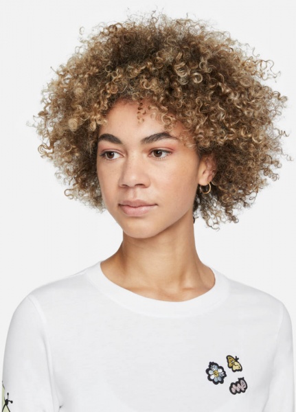 Футболка Nike W NSW TEE LS AIR SPRUNG DN5880-100 р.XS белый