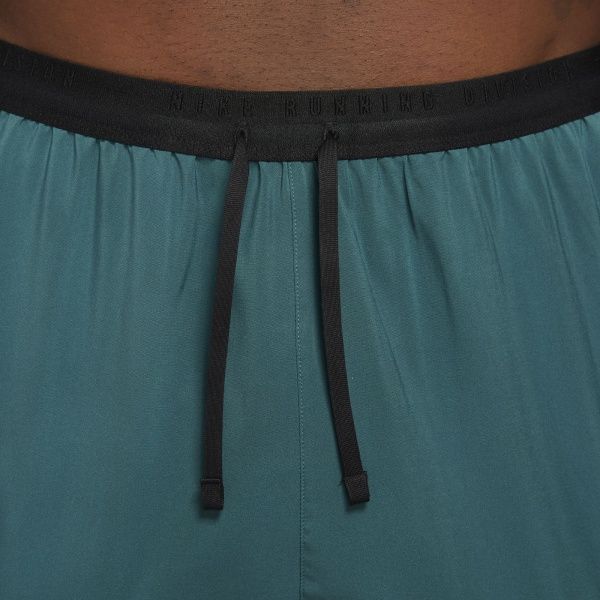 Шорти Nike NK RN DVN FLX STRD HYB SHRT DA0280-393 р. 2XL зелений