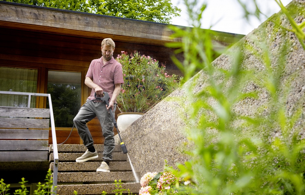 Мини-мойка высокого давления Karcher K 5 Comfort Premium 1.324-800.0