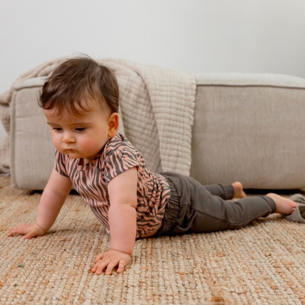 Футболка для девочек Dirkje р.74 розовый T46325-35 