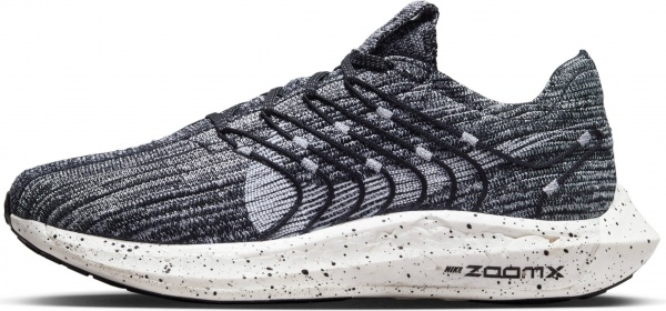 Кросівки Nike NIKE PEGASUS TURBO NEXT NATURE DM3414-005 р.38,5 чорний
