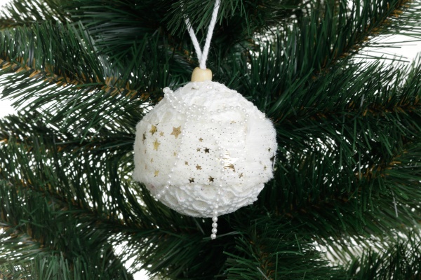 Куля новорічна Shunda з мереживом 80 мм білий SDA211180W