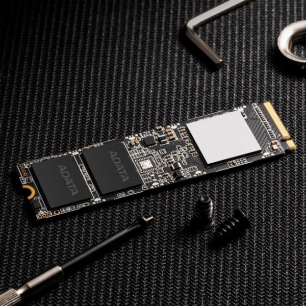 SSD-накопитель ADATA 512GB M.2 PCI Express 3.0 x4 NAND TLC (ASX8100NP-512GT-C) 