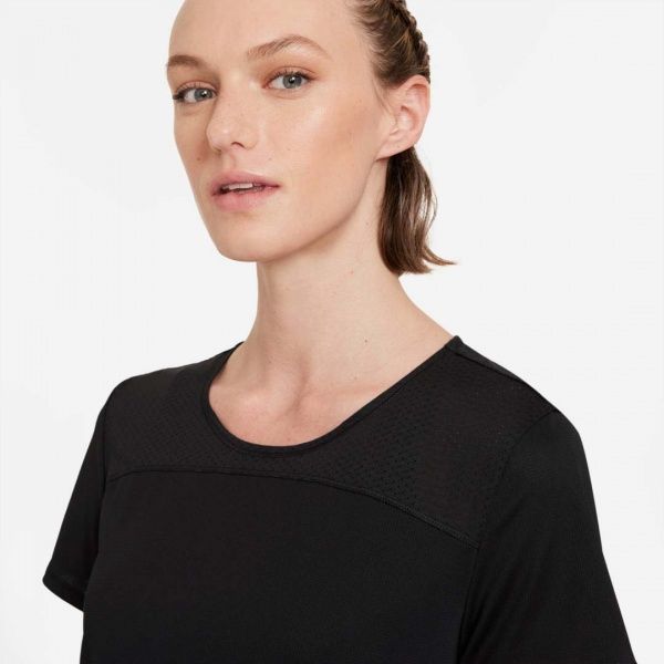 Футболка Nike W NK RUN DVN MILER SS TOP GX DA1246-010 р.XS чорний
