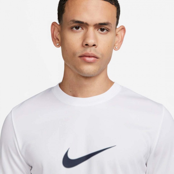 Футболка Nike DF ACD21 TOP SS GX DV9309-100 р.M білий