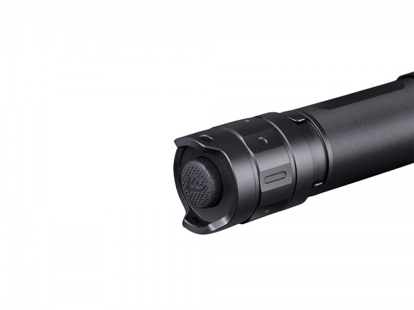 Фонарик Fenix ручной тактический TK06, 800лм, 335м черный