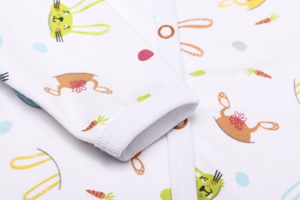 Комбінезон для дівчинки Маленькие люди із принтом кролики р.74–80 білий 