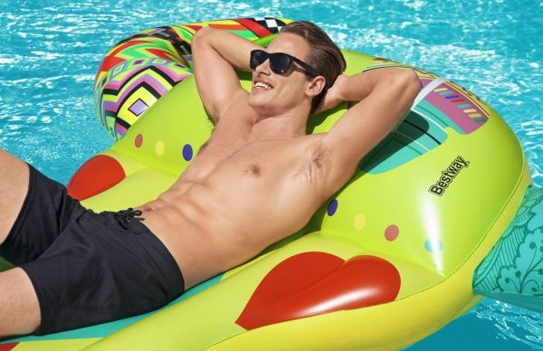 Матрац надувний Bestway Череп бика 239х257 см різнокольоровий