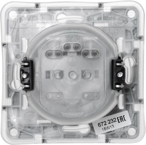 Розетка із заземленням Legrand Etika білий