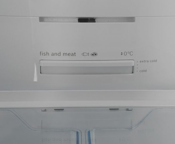 Холодильник Bosch KGN 39VI306