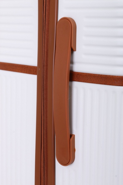 Чемодан 96 л белый LS22200 69х48х29 ABS 