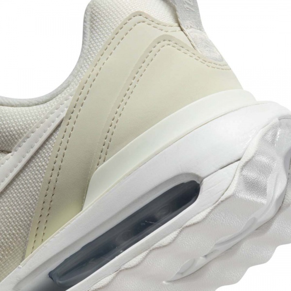 Кроссовки Nike DM8261-001 р.39 бежевый