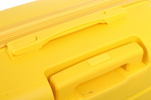 Чемодан 66 л желтый XY22100 60х42х26 ABS 