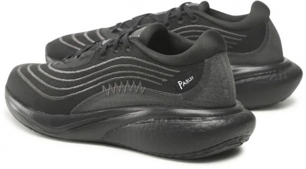 Кроссовки Adidas HP2234 р.44 2/3 черный