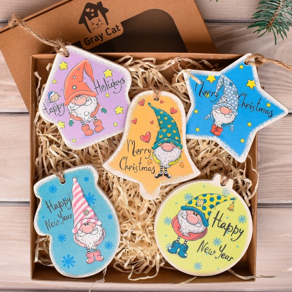 Набор новогодних украшений Гномы 9 см 5 шт./уп.