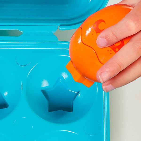 Розвиваюча іграшка Tomy Яскраві курчата T73081