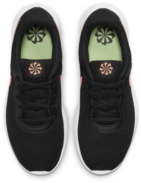 Кросівки Nike WMNS TANJUN DJ6257-001 р.36 чорний
