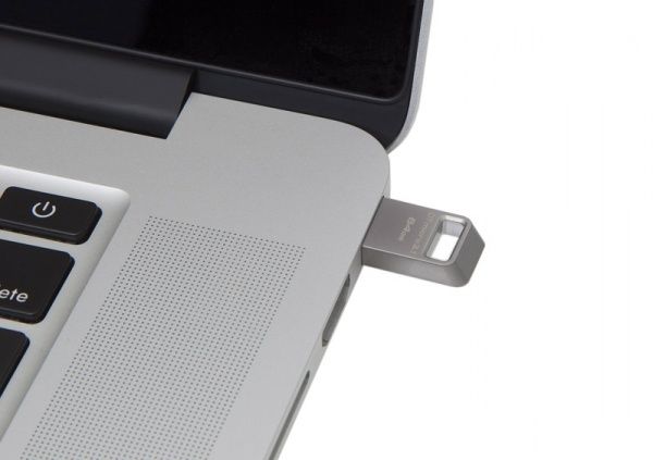 Флеш-память USB Kingston DataTraveler Micro 3.1 64 ГБ USB 3.0 (DTMC3/64GB)  