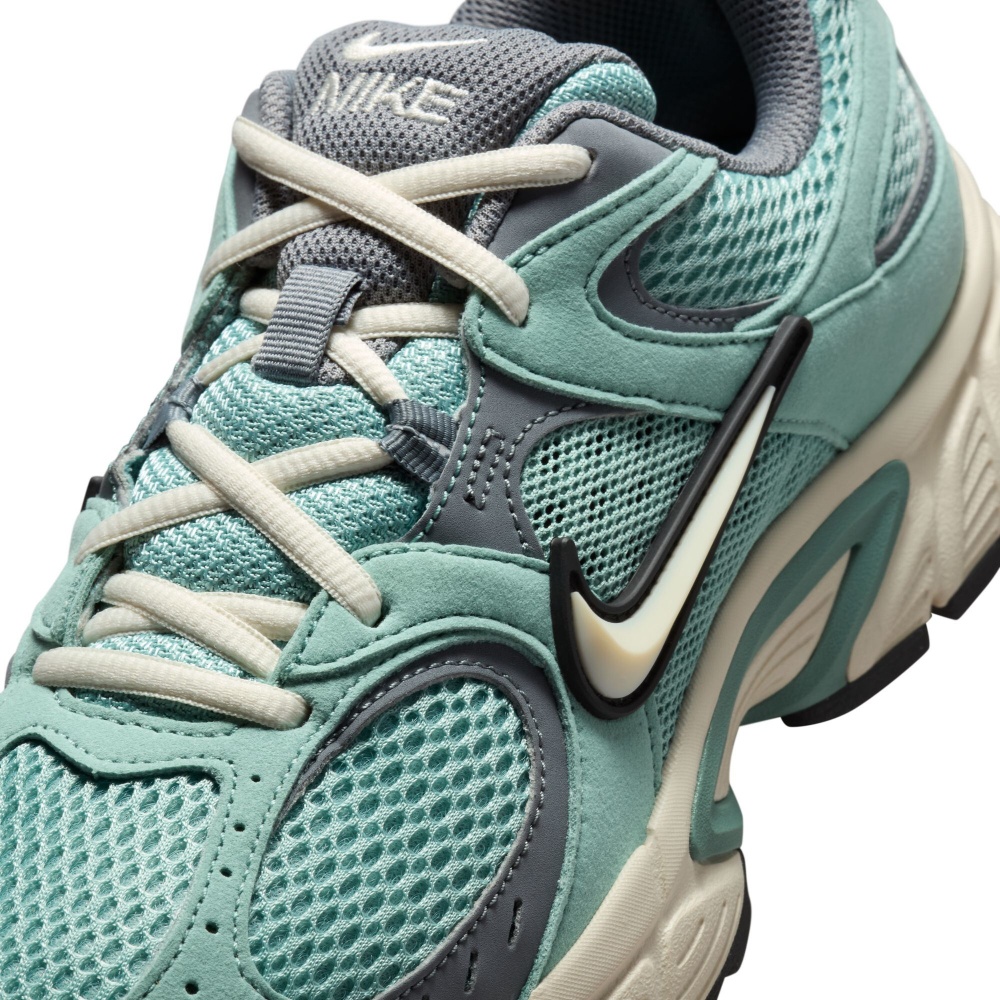 Кросівки Nike V5 RNR II6294-001 р.40