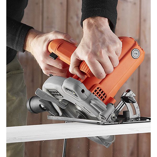Пилка дискова Black+Decker CS1250L