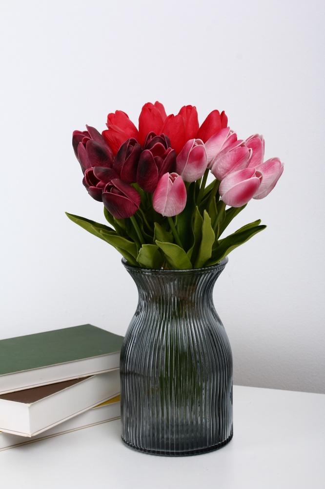 Ваза стеклянная Sensio Lines 20 см серая 20 vertical stripes