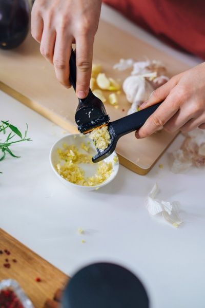 Пресс для чеснока 1028361 Fiskars