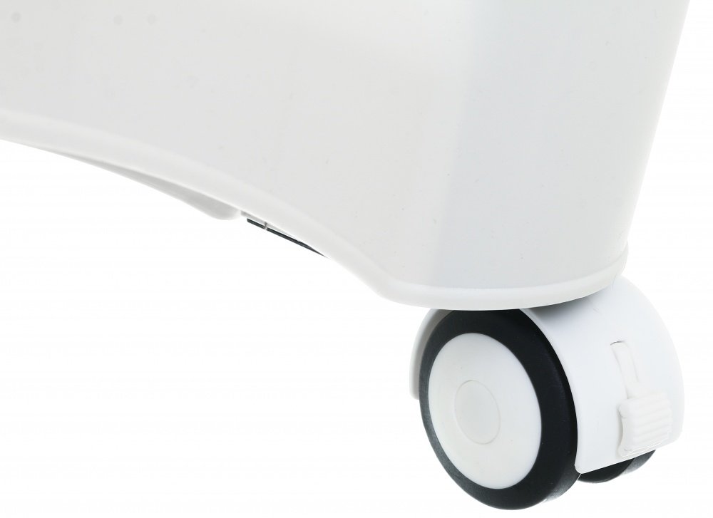 Стульчик для кормления Bambinelli 88х55х85 см белый с черным FG431