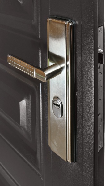 Дверь входная Y1S36C50 2 замка темно-коричневый 2050х860мм левая