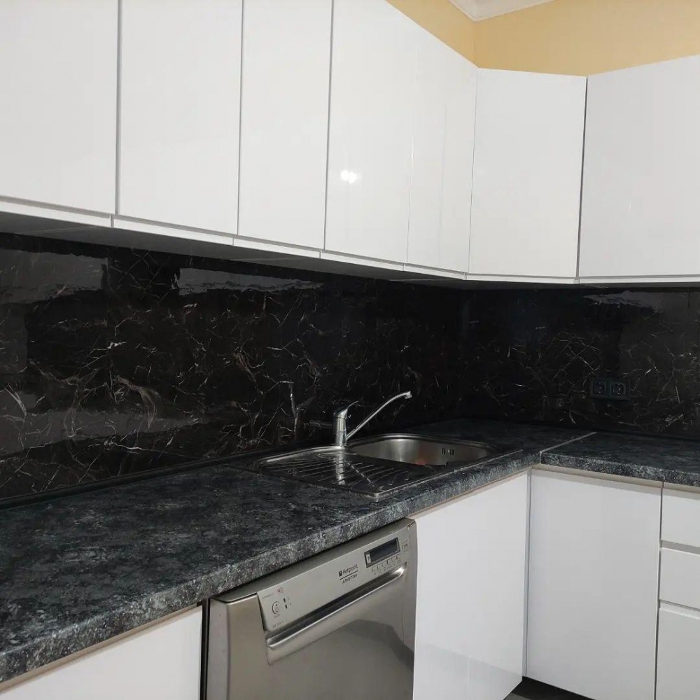 Плитка виниловая самоклеящаяся Sticker Wall черный мрамор 600х300х1,5 мм (СВП 106)