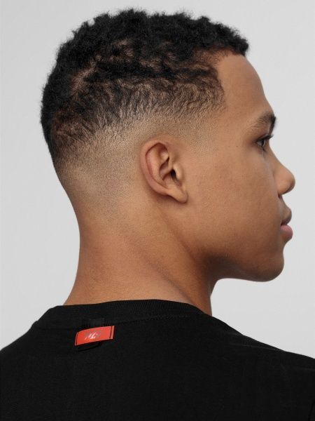 Футболка 4F D4L21-TSM505-20S р.2XL черный