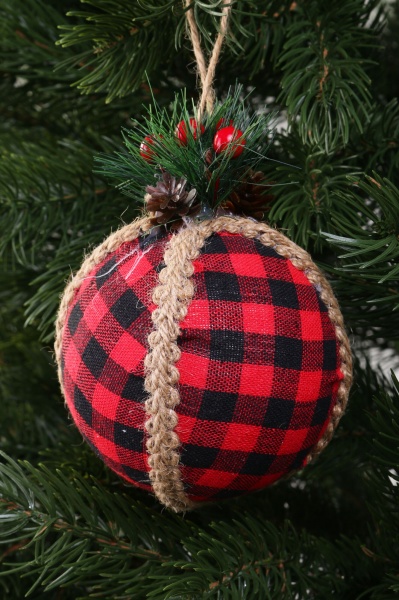 Декоративна підвіска Куля з декором 10 см червоний LD21054