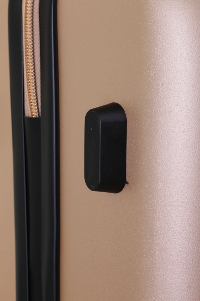 Чемодан 94 л золотистый LS22100 68х48х39 ABS 