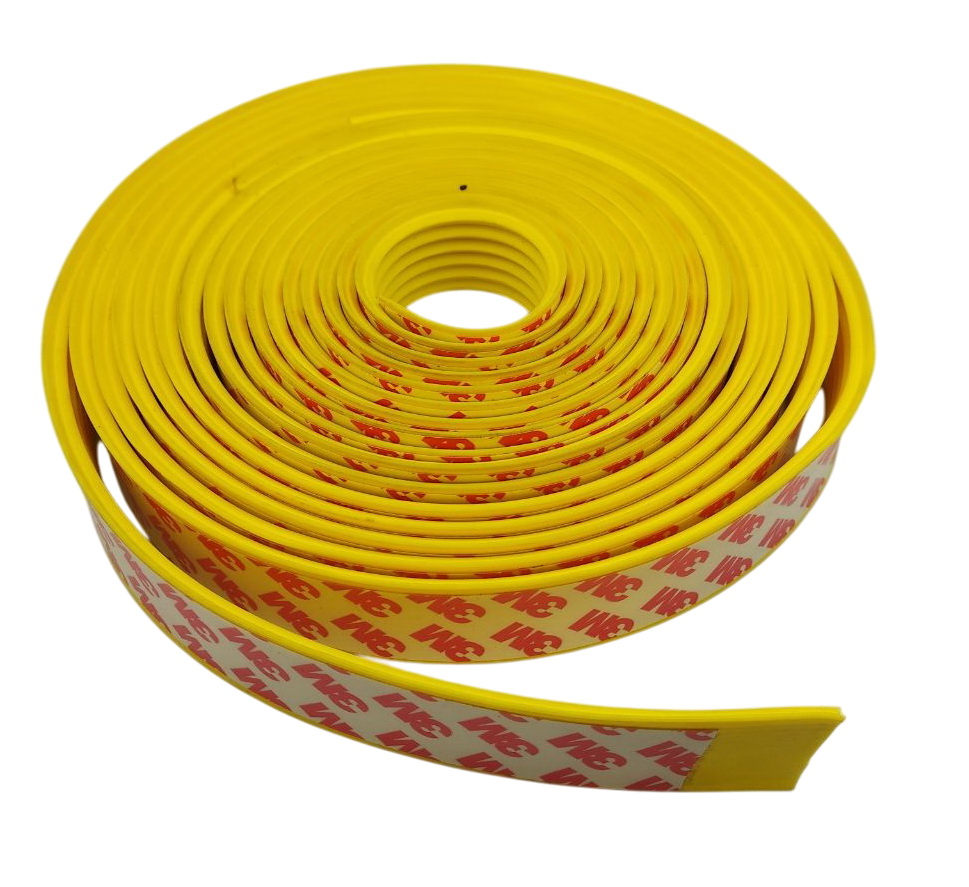 Противоскользящая лента резиновая 30х5 мм на клеевой основе