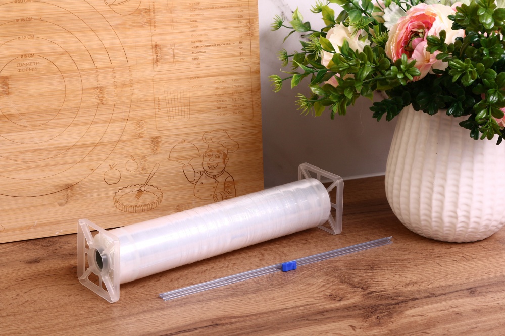 Пленка пищевая OBERY 250 м 29 см в коробке с ножом-слайдером