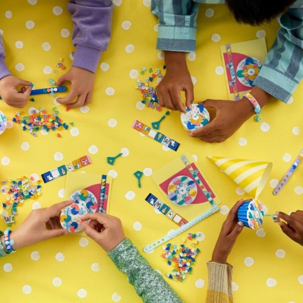 Конструктор LEGO DOTS Набір для супервечірки 41806