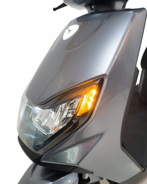 Электроскутер YADEA RN gray