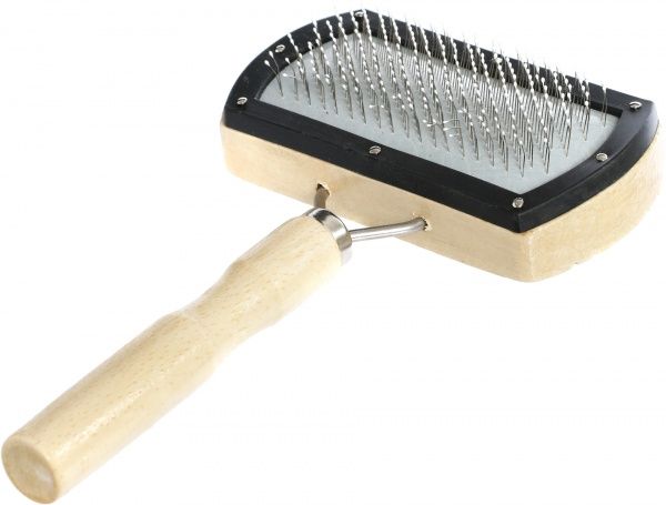 Пуходерка Trixie с деревянной ручкой с шариками 10x18 см 2300