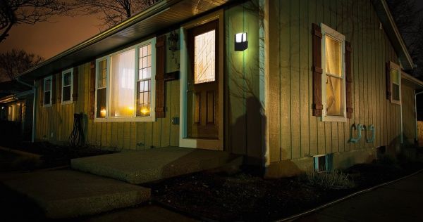 Светильник уличный настенный Expert Yukon ELNX-14212-W E27 60 Вт IP44 черный 