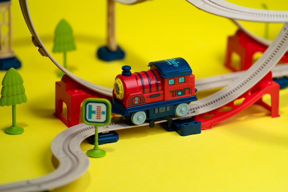 Железная дорога трюковая OTAMANKO Храбрый паровозик 532.02.30