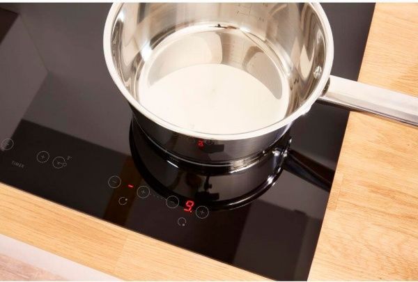 Варильна поверхня Indesit VIA640.1C