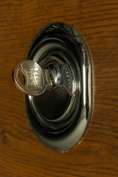 Дверь входная Булат Термо House-703 улица дуб бронзовый 2050x1200 мм левая