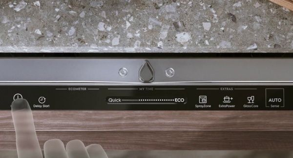 Вбудовувана посудомийна машина Electrolux EEZ969300L