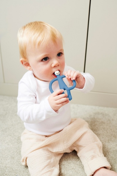 Прорізувач Matchstick Monkey Мавпочка синя 11 см (MM-ONT-017)