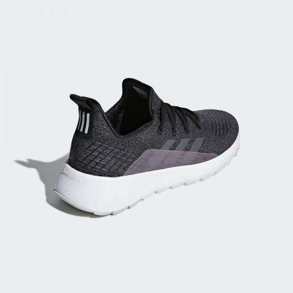 Кроссовки Adidas ASWEEGO F37079 р.5 черный
