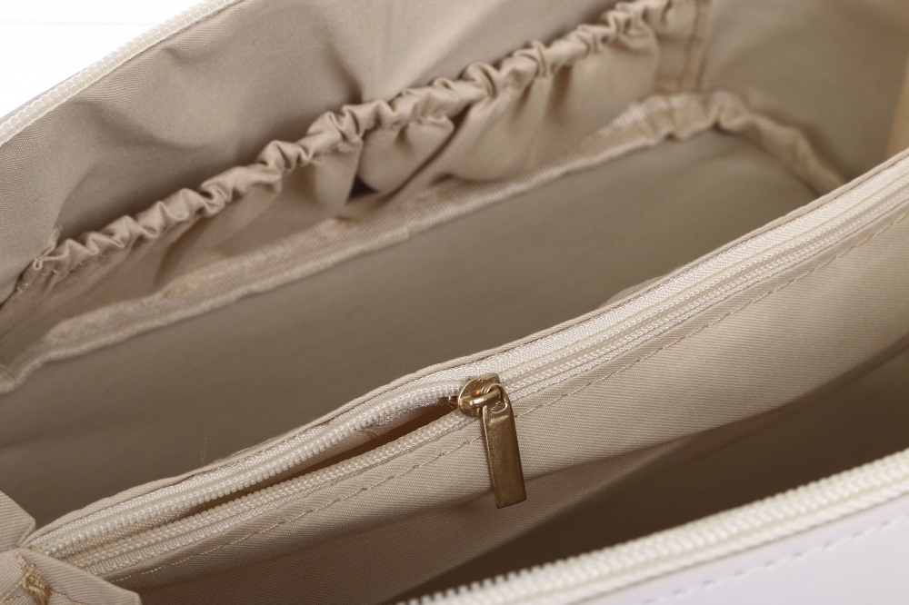 Косметичка Laziness 23,5x13x13 см молочна