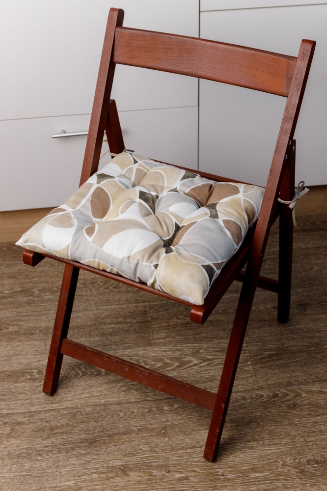 Подушка на стілець