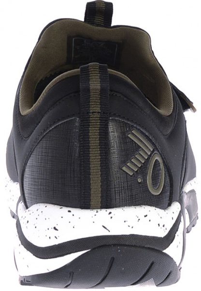 Кроссовки EA7 PVC/PLASTIC_SNEAKER X8X035-XK062-C759 р.US 5 черный