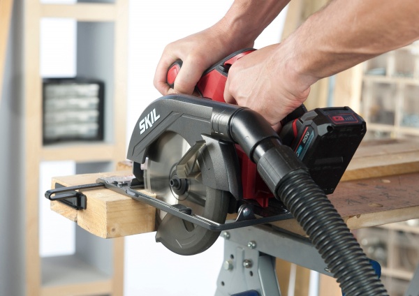 Пилка дискова SKIL SW1E3520CA