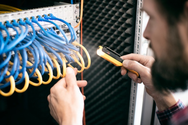 Фонарь светодиодный Brennenstuhl HL 100 (107 лм + 10 лм) магнит