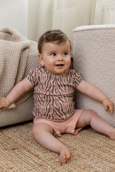 Футболка для девочек Dirkje р.80 розовый T46325-35 